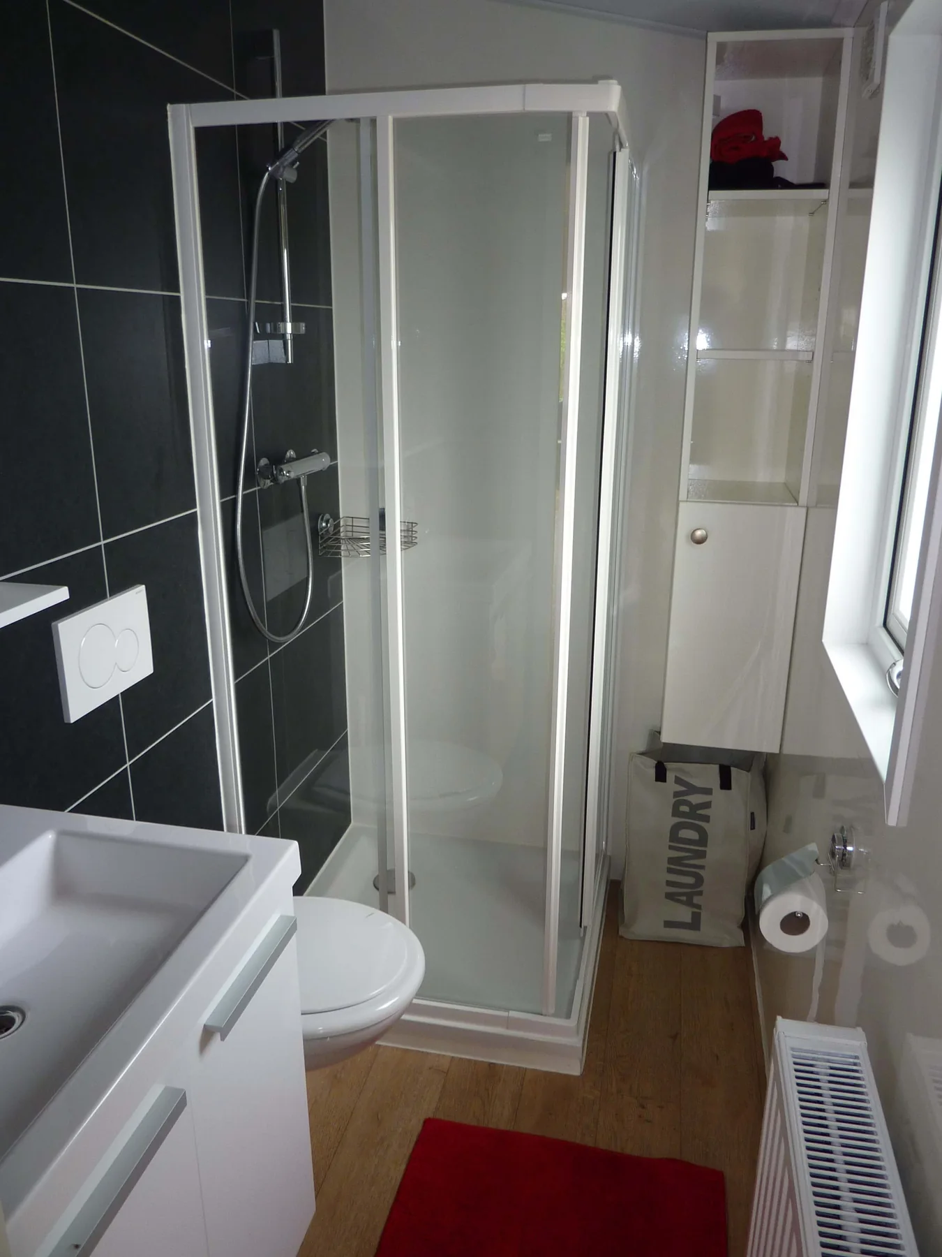 Badkamer met douche in vakantiehuis Braamhoek